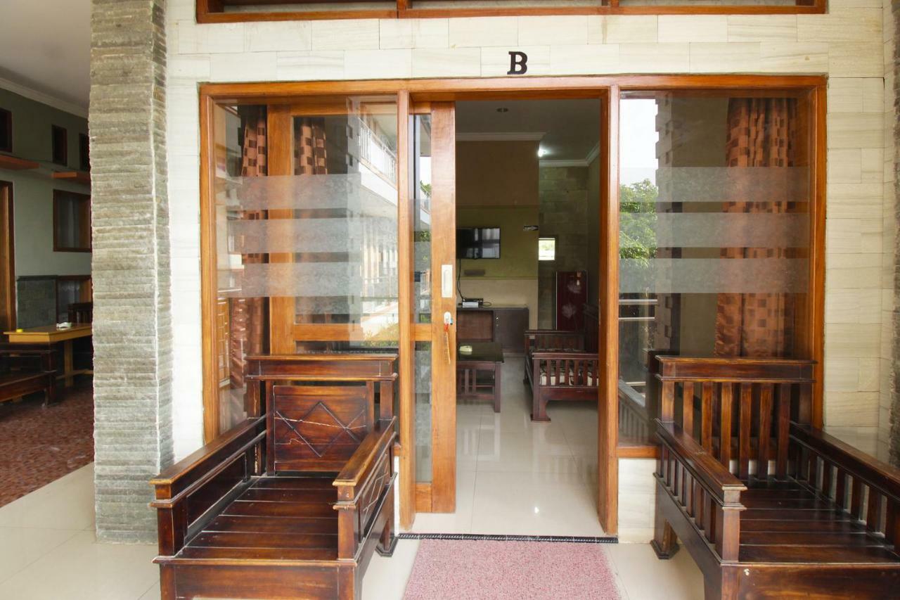 Oyo 820 Abad Baru Hotel Pangandaran Exterior foto