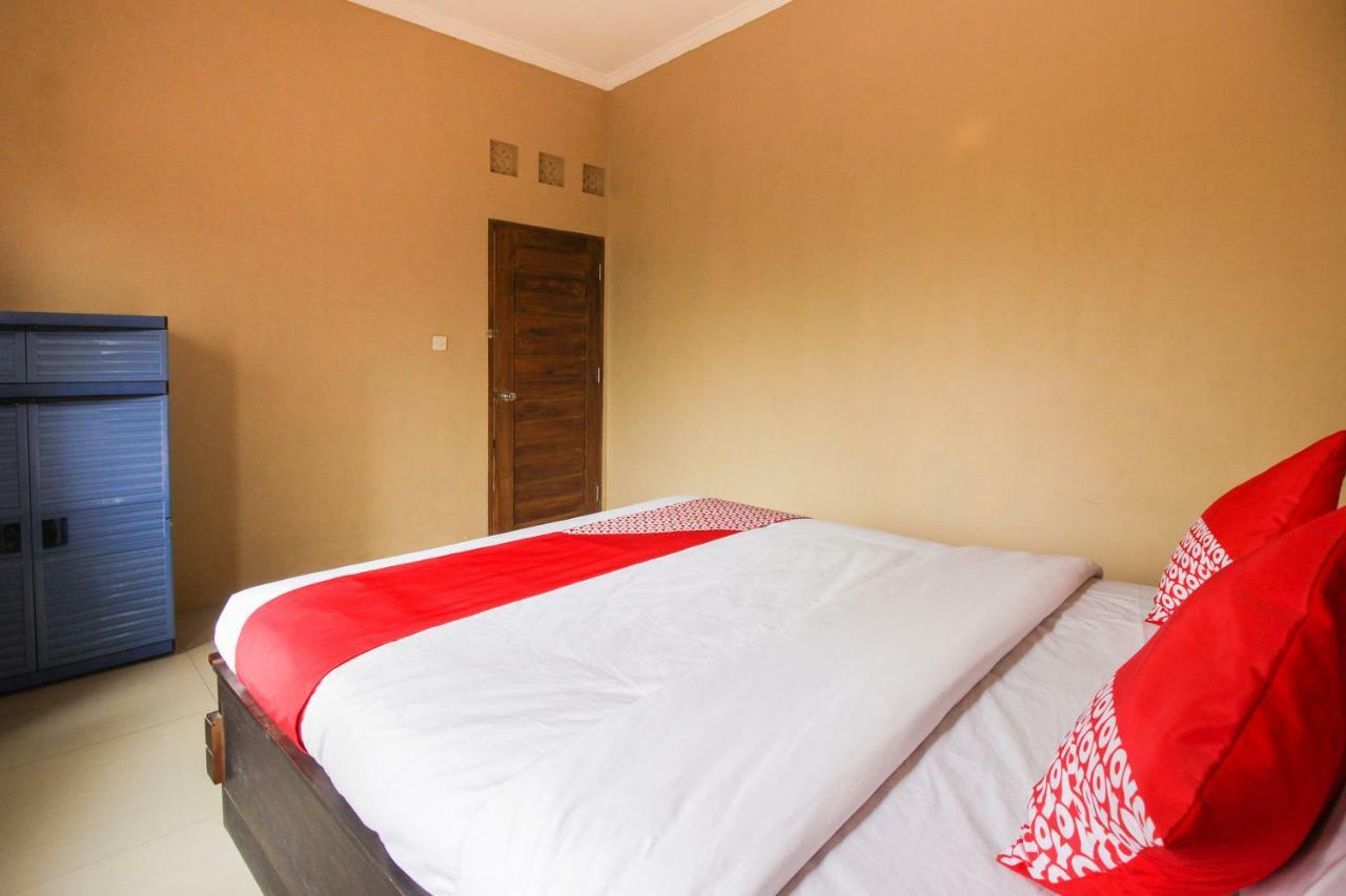 Oyo 820 Abad Baru Hotel Pangandaran Exterior foto